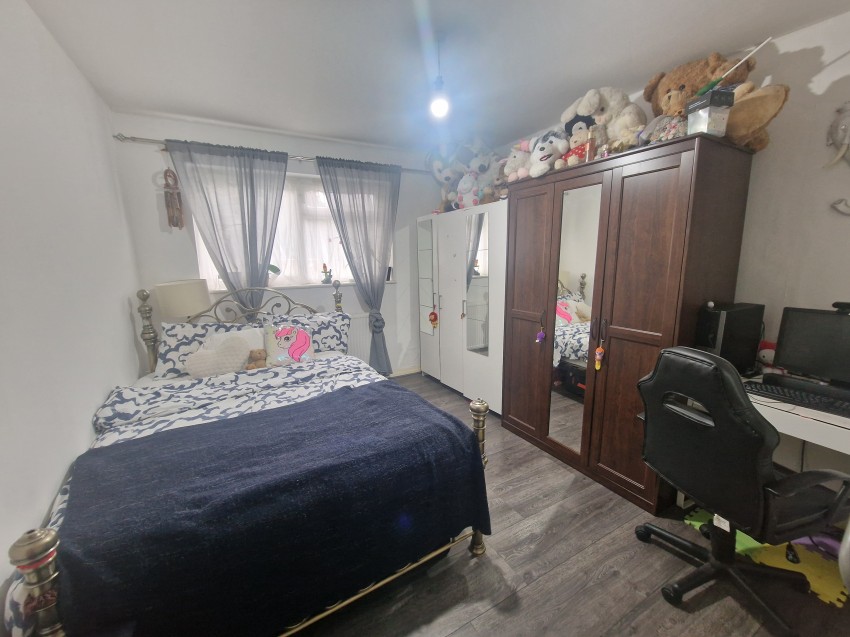 Images for Bilsby Lodge, Chalklands, Wembley EAID: BID:Harrow Branch