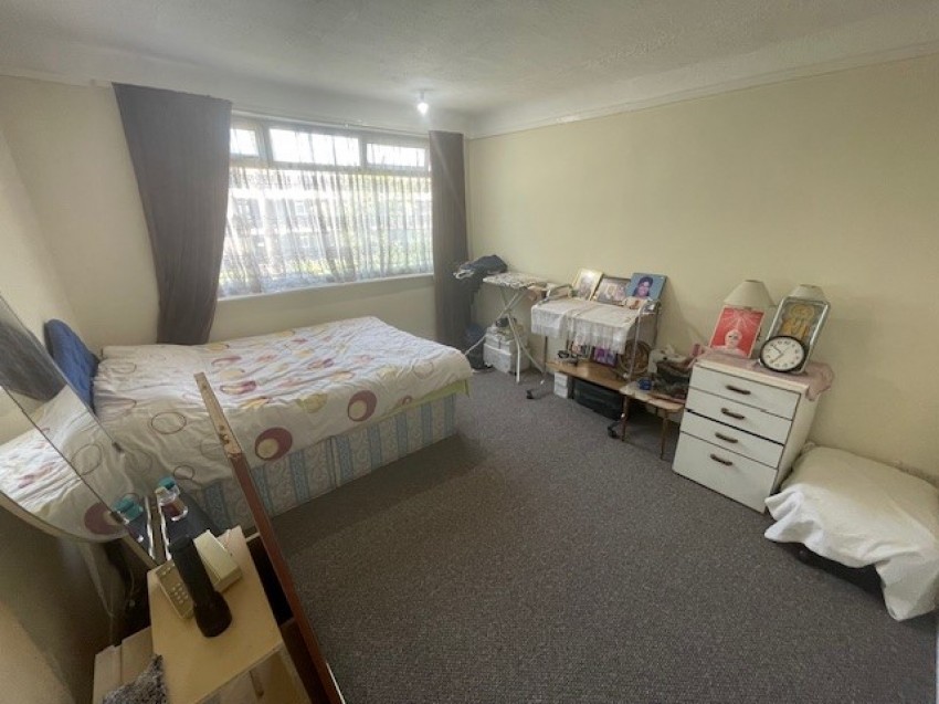 Images for Parkfield Drive, Northolt EAID: BID:Harrow Branch