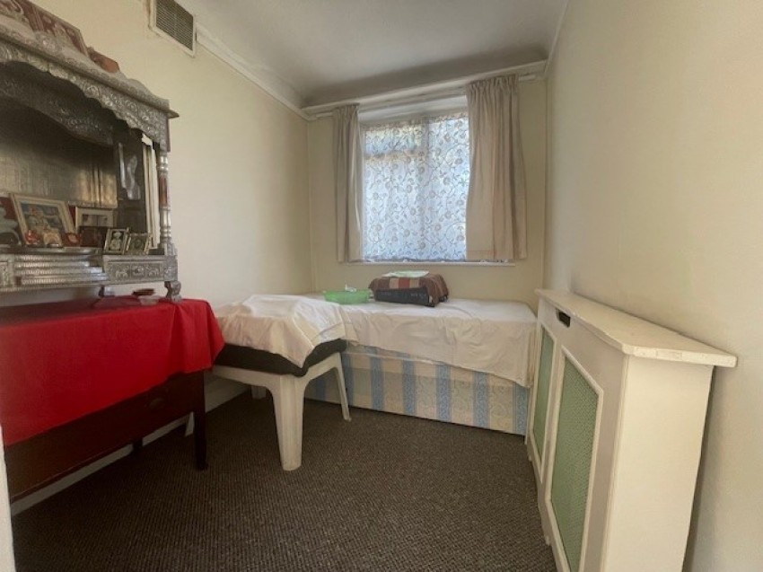 Images for Parkfield Drive, Northolt EAID: BID:Harrow Branch