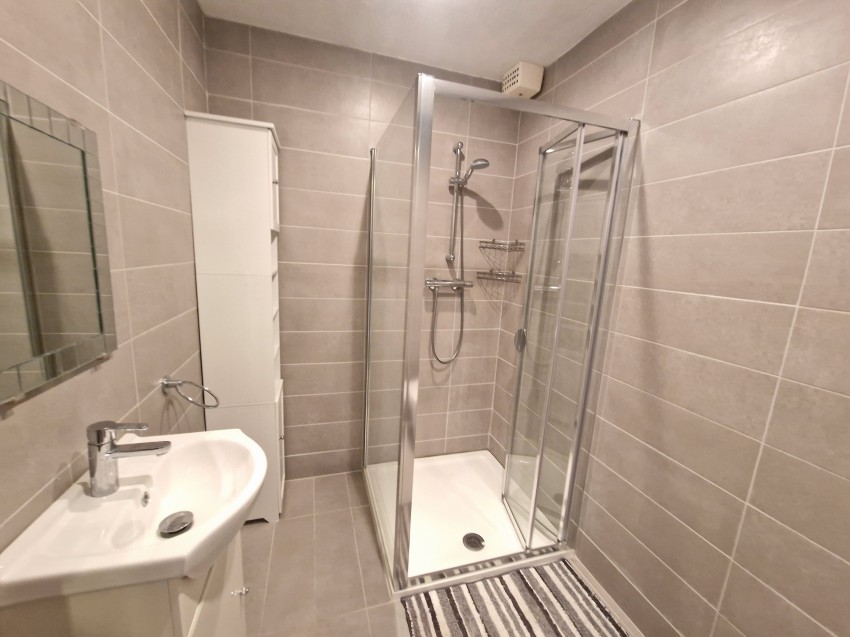 Images for Pinner View, Harrow EAID: BID:Harrow Branch
