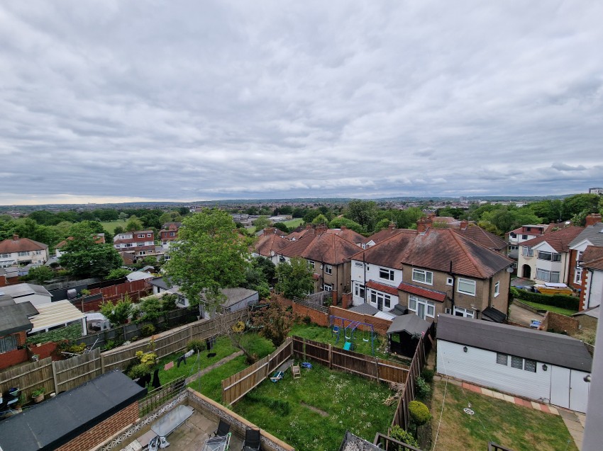 Images for Highfield Avenue, London EAID: BID:Harrow Branch