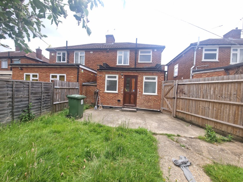 Images for Calder Gardens, Edgware EAID: BID:Harrow Branch