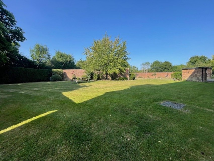 Images for Farm Way, Bushey EAID: BID:Harrow Branch