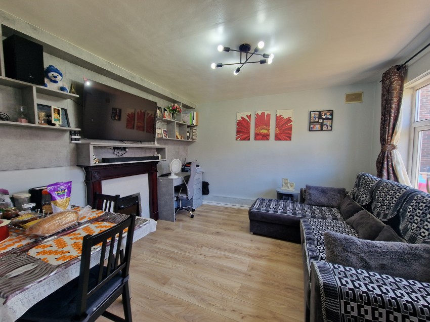 Images for Longley Avenue, Wembley EAID: BID:Harrow Branch