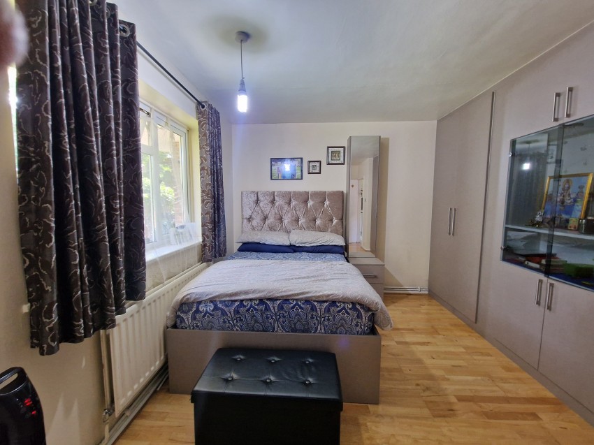 Images for Longley Avenue, Wembley EAID: BID:Harrow Branch