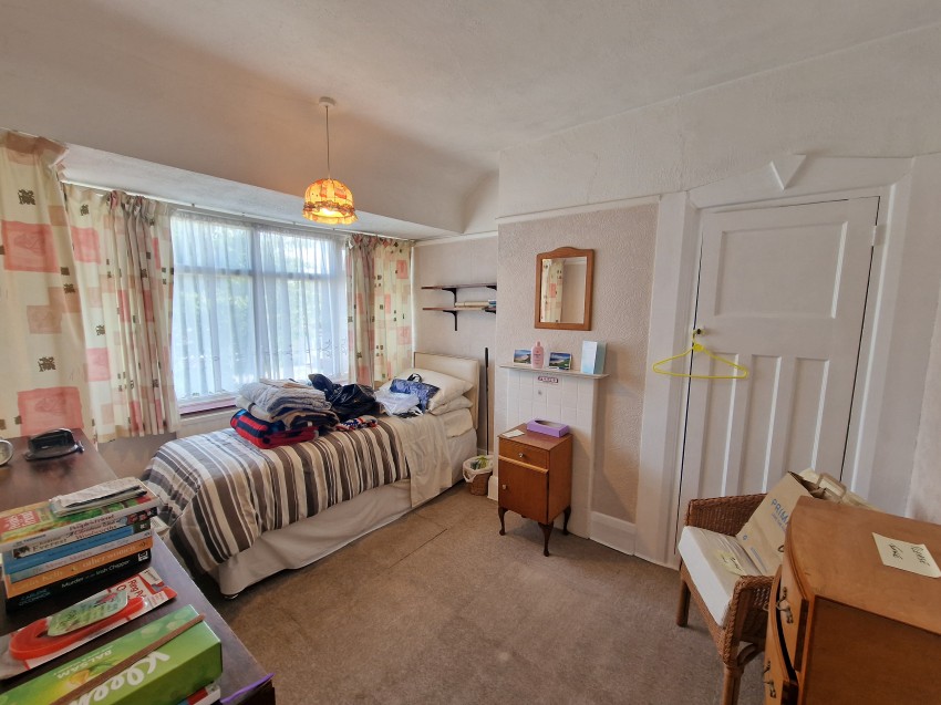 Images for Wood End Gardens, Northolt EAID: BID:Harrow Branch