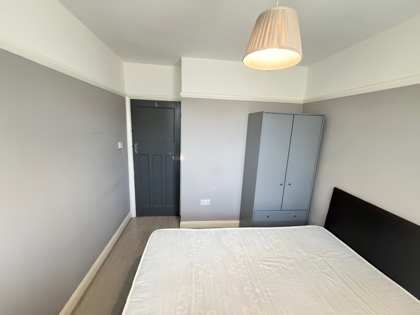 Images for Locket Road, Harrow EAID: BID:Harrow Branch