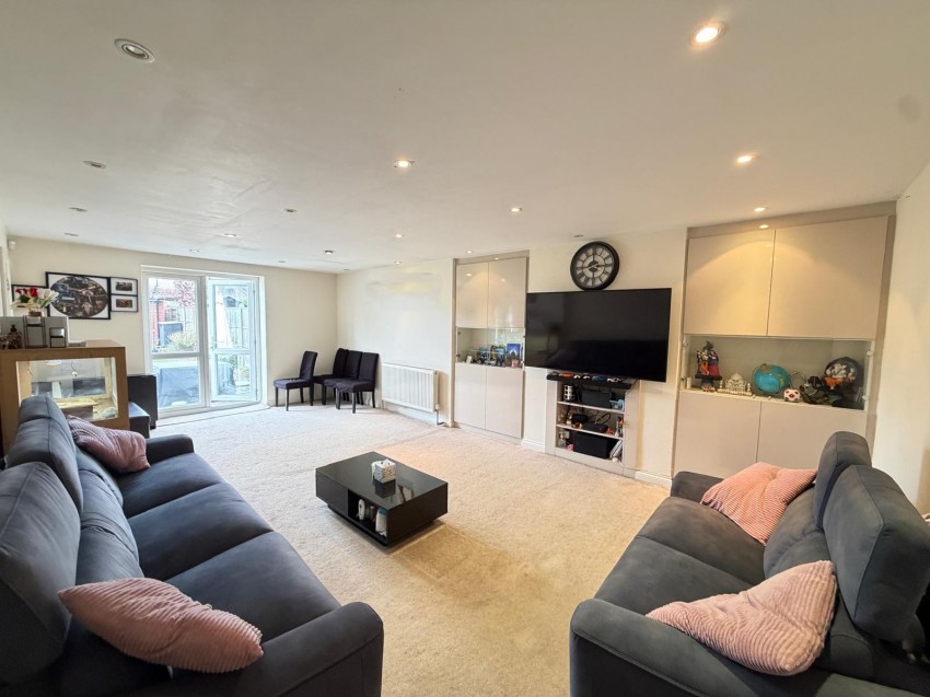 Images for The Glen, Pinner EAID: BID:Harrow Branch