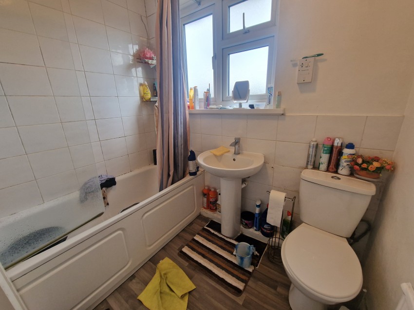 Images for Stuart Avenue, Harrow EAID: BID:Harrow Branch