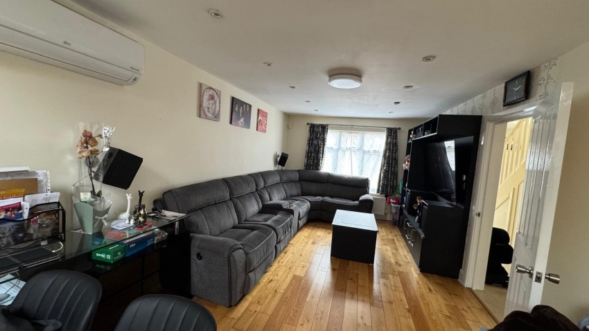 Images for Andrews Close, Harrow EAID: BID:Harrow Branch