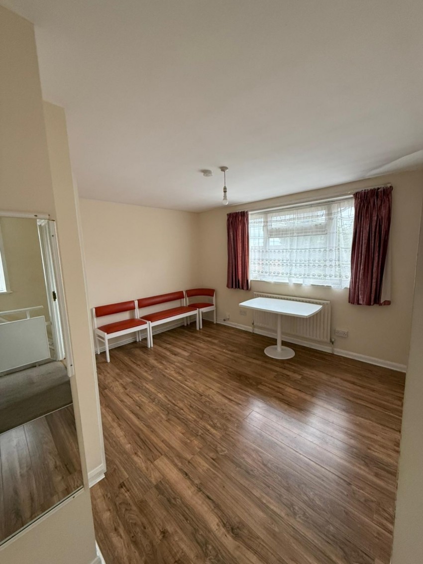 Images for Carmelite Road, Harrow Weald, Middlesex, HA3 EAID:Majorestates BID:Majorestates