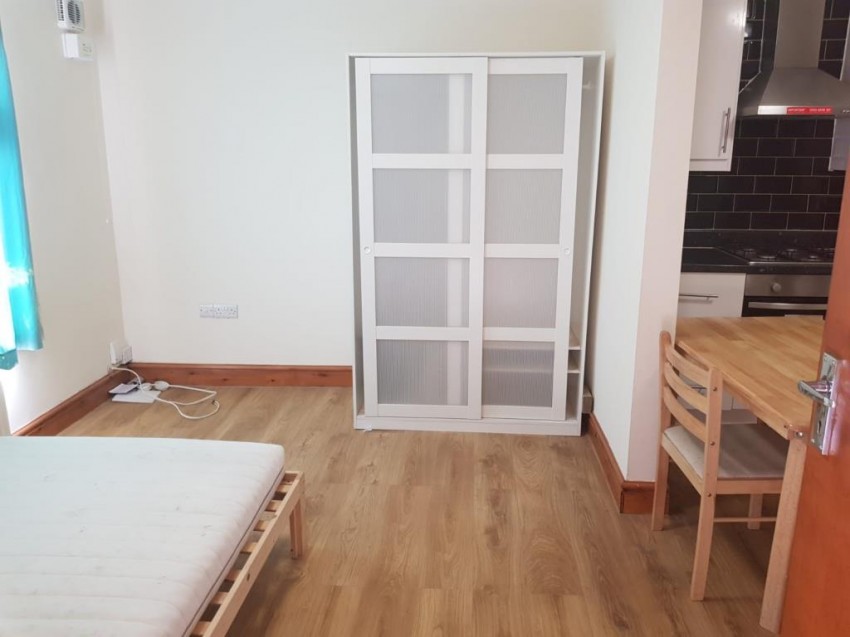 Images for Goldbeaters Grove, Edgware, HA8 EAID:Majorestates BID:Majorestates