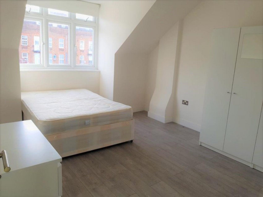 Images for Uxbridge Road, Hatch End, Pinner, Middesex, HA5 EAID:Majorestates BID:Majorestates