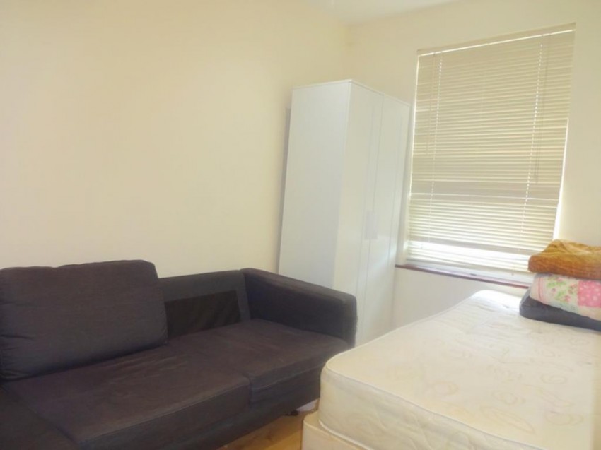 Images for High Street, Wealdstone, Harrow, Middlesex, HA3 EAID:Majorestates BID:Majorestates