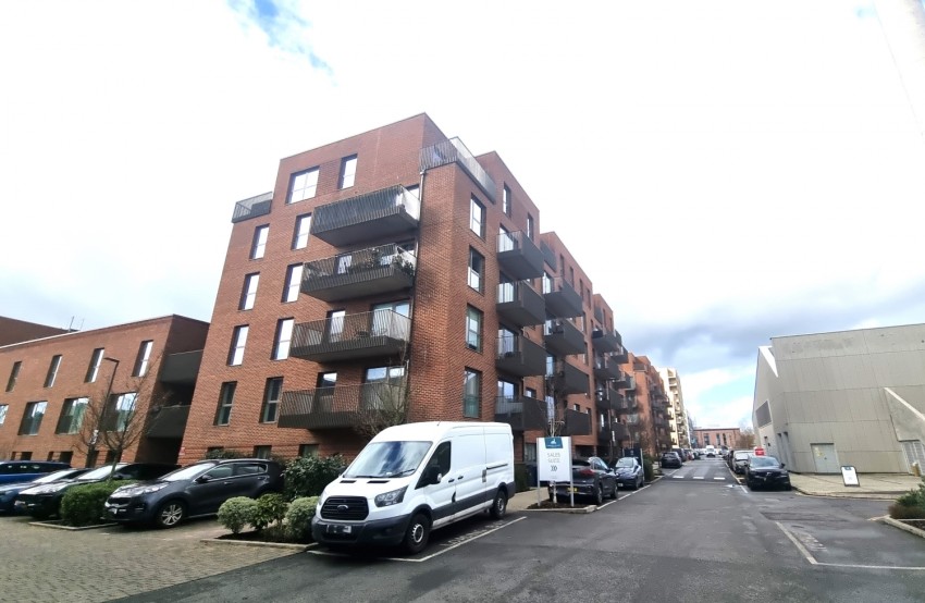Images for Hazeview Apartments Hargrave Drive, Harrow, HA1 EAID:Majorestates BID:Majorestates