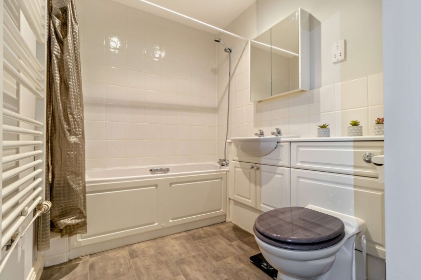 Images for Willow Court, Springwell Lane, Rickmansworth, Hertfordshire, WD3 EAID:Majorestates BID:Majorestates