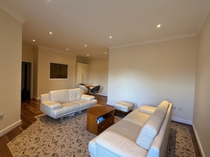 Images for Kingsgate House, 29-39 The Broadway, Stanmore, Middlesex, HA7 EAID:Majorestates BID:Majorestates