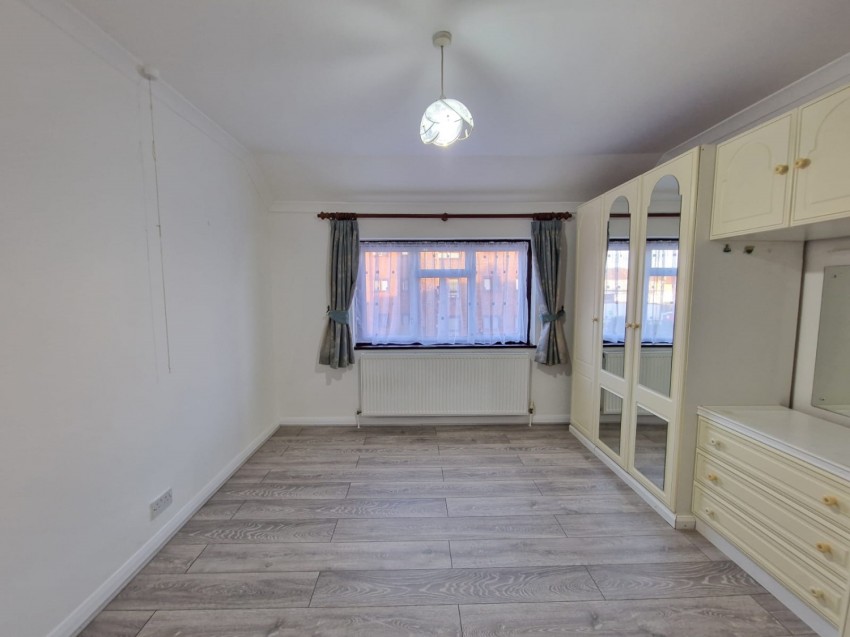 Images for The Broadway, Wealdstone, Harrow, Middlesex, HA3 EAID:Majorestates BID:Majorestates