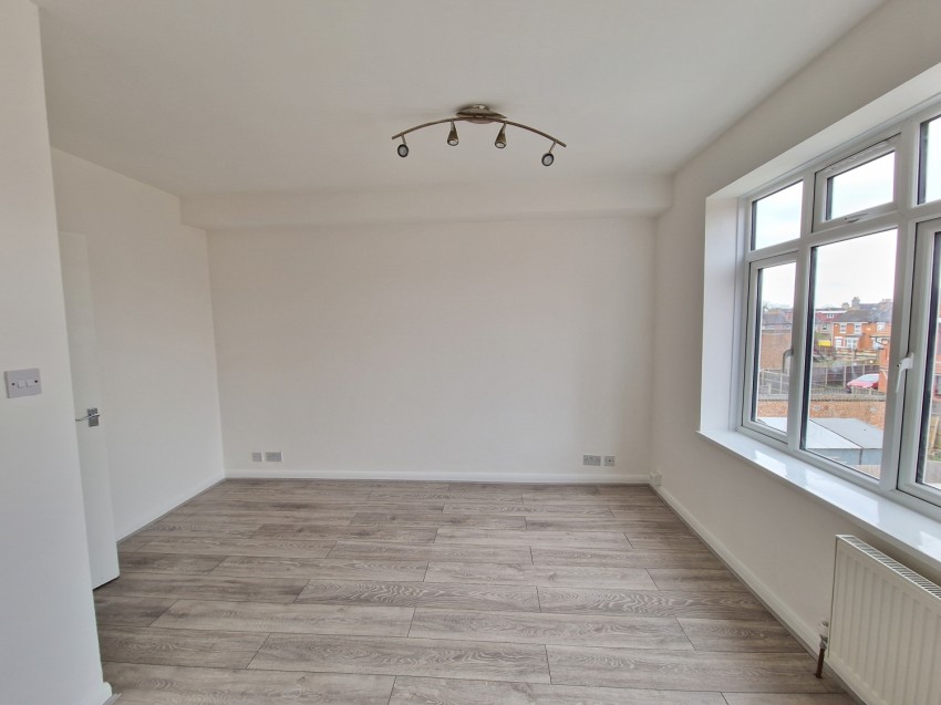 Images for Church Parade High Street, Wealdstone, Harrow, Middlesex, HA3 EAID:Majorestates BID:Majorestates